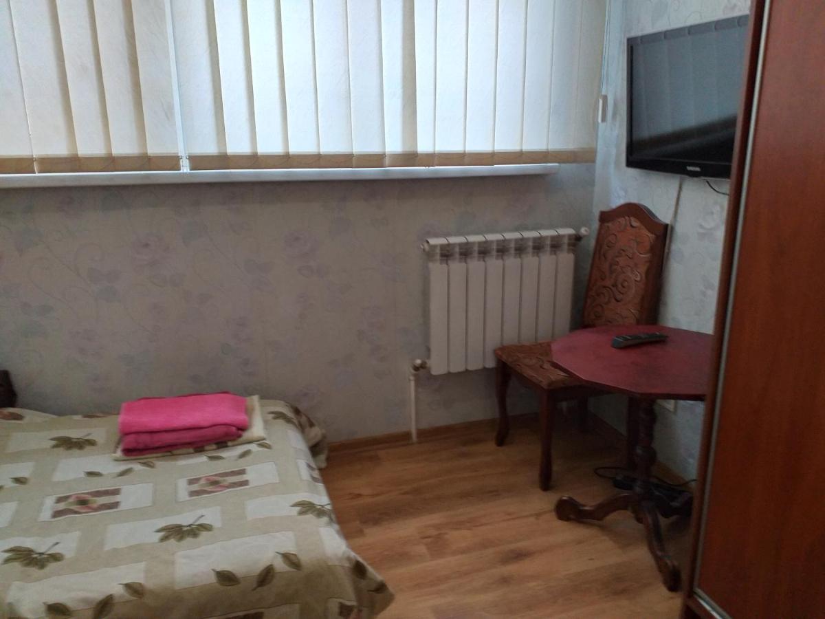 Затишна, Домашня 43М В Тихому Зеленому Місці Поруч Центральний Парк Університет Irpín Exterior foto